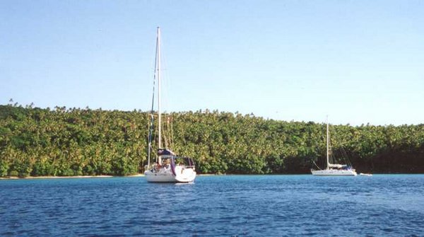 2000-01 Sailing Tonga 09.jpg