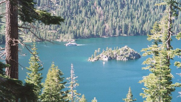 32 Emerald Isle is at the south-west corner of the lake.jpg