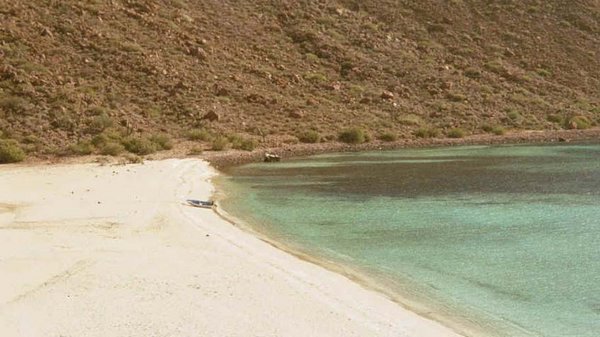 18 Lonely dinghy.jpg