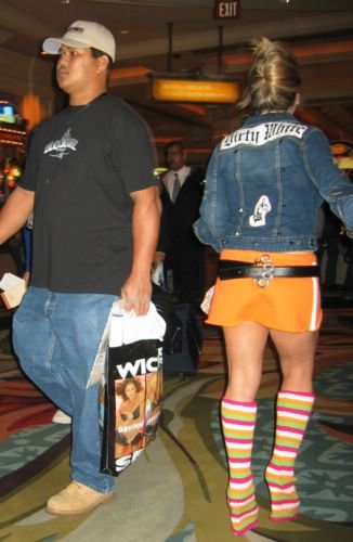 2005-01-08v AVN Expo Sights 4.jpg