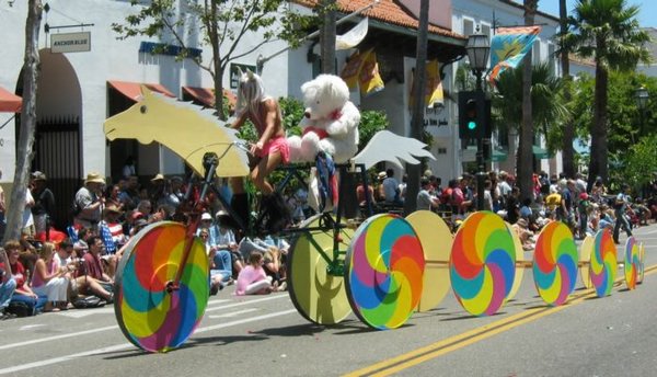 2005-06-25o Solstice Parade 10.jpg