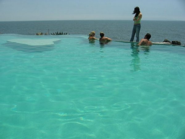 2005-07-30b Infinity Pool.JPG