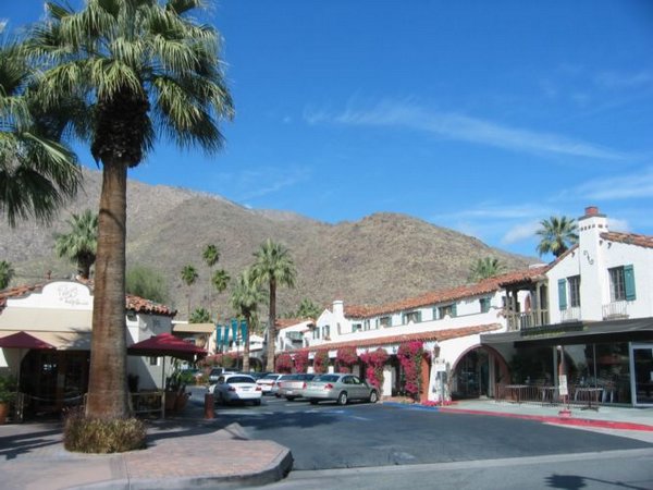 2006-03-20a Downtown Palm Springs.JPG