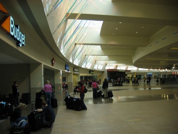 2006-03-27l Rental car hall.JPG