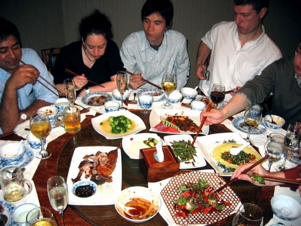2006-04-03c Group Dinner.JPG