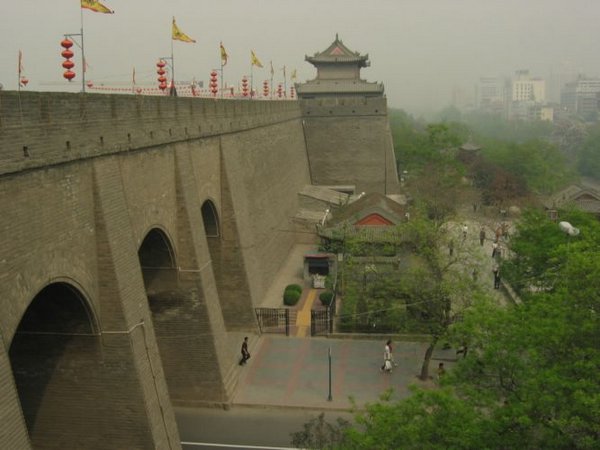 2006-04-08i City Wall.JPG