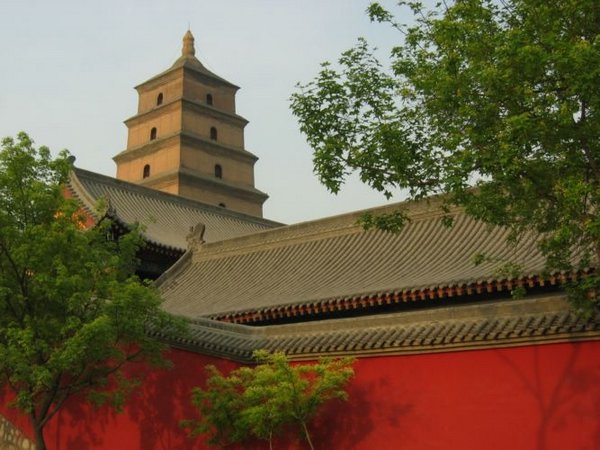 2006-04-09o Pagoda.JPG