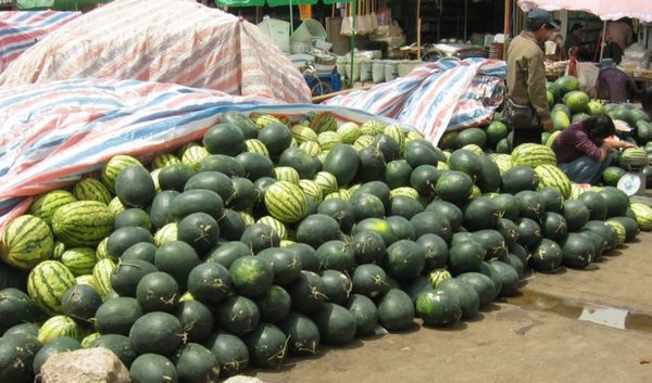 2006-04-11t Lijiang Market 06.JPG