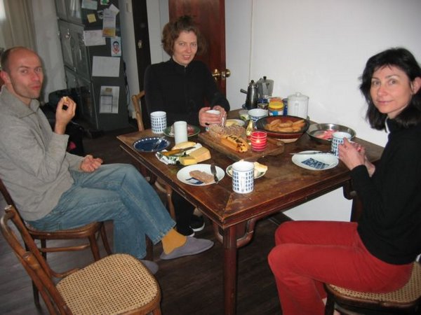 2006-04-15e Breakfast.JPG