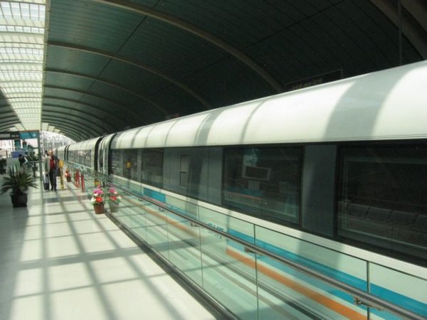 2006-04-15i MagLev Train.JPG