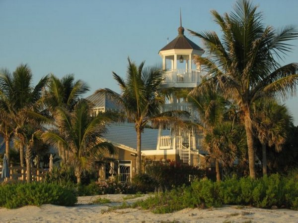 2006-04-25f House with Lighthouse.JPG