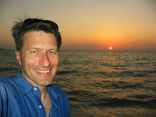 2006-04-25h Sunset with Me.JPG