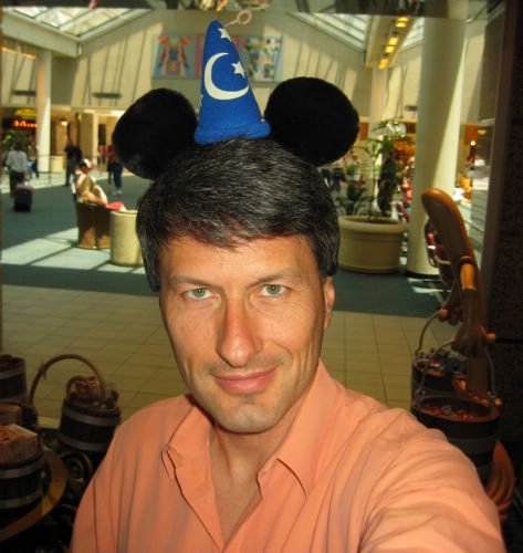 2006-06-17d Micky Hat 2.JPG