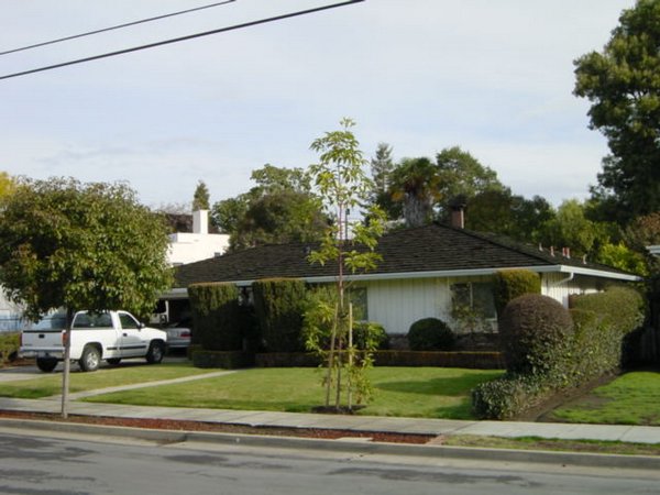 2001-02-14 1 Another House.JPG