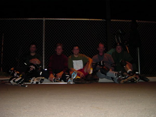 2001-02-14 9 After Rollerhockey - 2 (With Oli).JPG