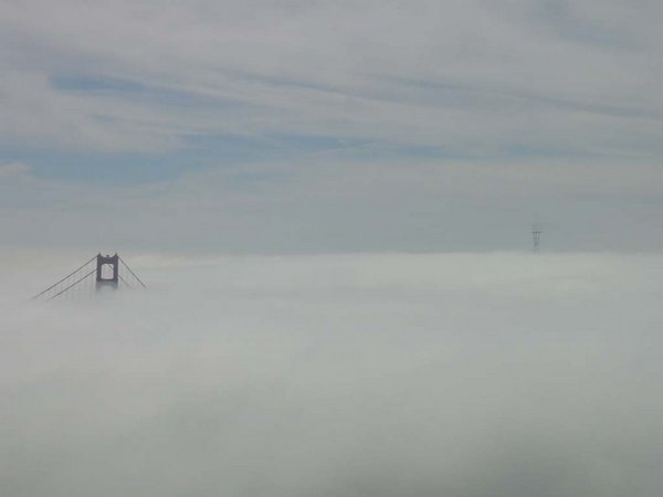 2001-09-22c GG Bridge and Twin Peaks above the fog.jpg