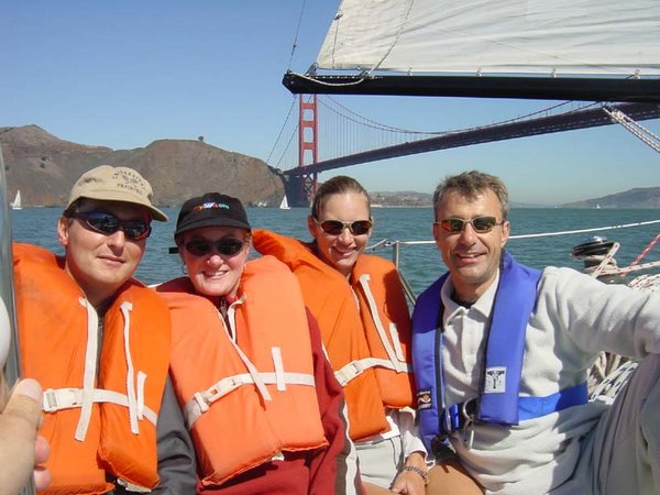 2001-09-29a Daysail - the crew.jpg