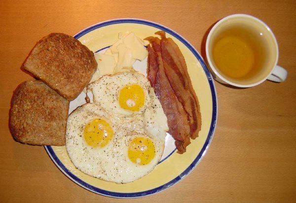 2001-11-30 Piggy Breakfast.jpg