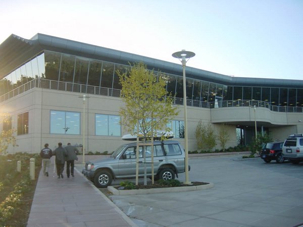 2001-12-14a New building outside.jpg
