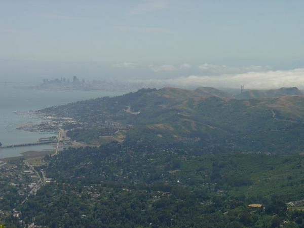 2002-06-22b SF from top of Mt Tam, fog rolling in from the ocean.jpg
