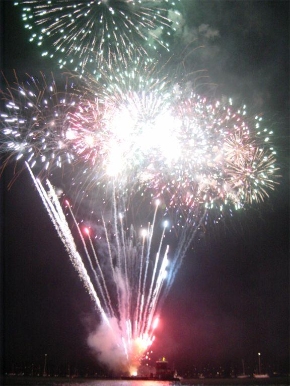 2002-07-04 Sausalito Fireworks.jpg