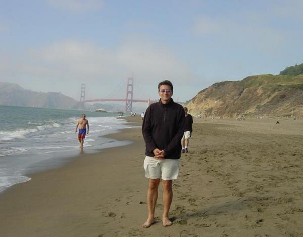 2002-08-11d At Baker Beach.jpg