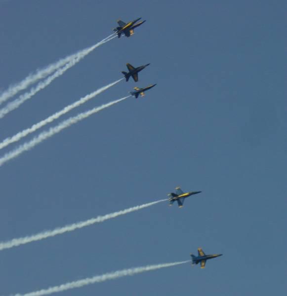 2002-10-13c Blue Angels III.JPG