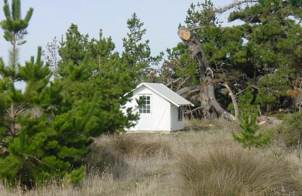 2002-11-29a Costanoa canvas cabin.JPG