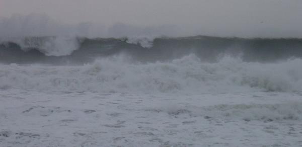 2002-12-14d Waves 1.jpg