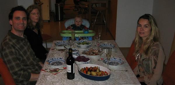 2002-12-25 Xmas dinner.JPG