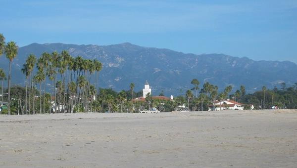 2002-12-30d Santa Barbara beach.JPG