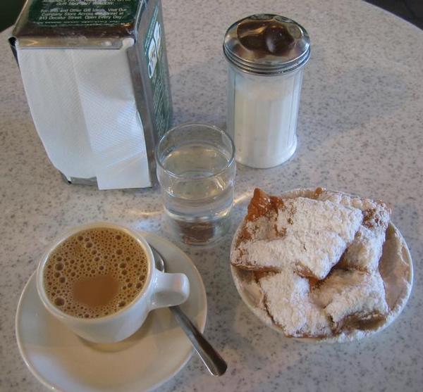 2003-01-13a Cafe du Monde.JPG