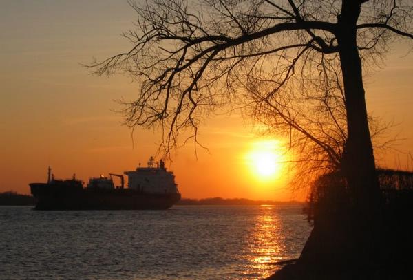 2003-03-22h Elbe Sunset II.JPG