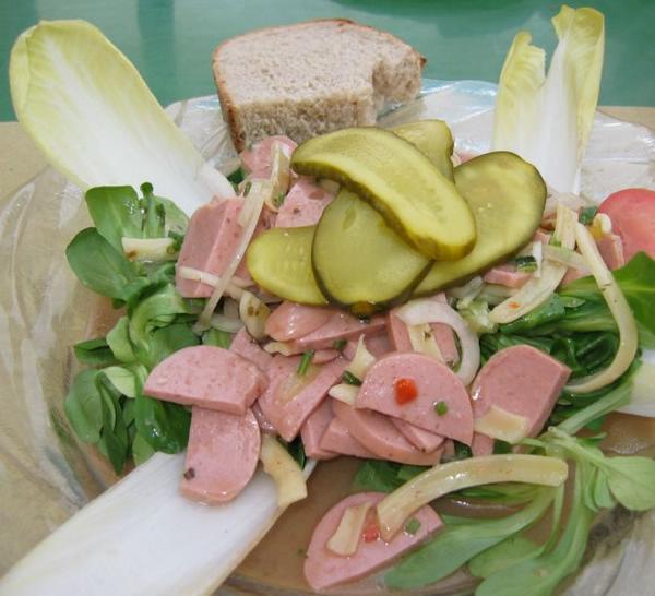 2003-03-29k Wurstsalat.JPG