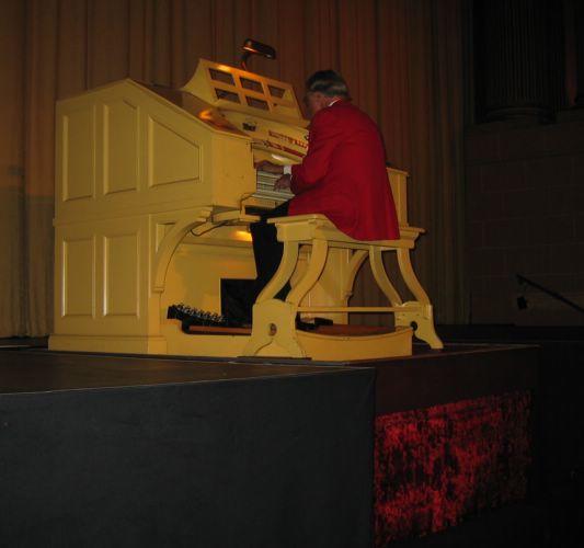 2003-08-02b Cinema Wurlitzer.JPG