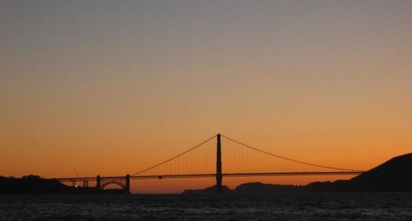 2003-08-08c GGB Sunset.JPG