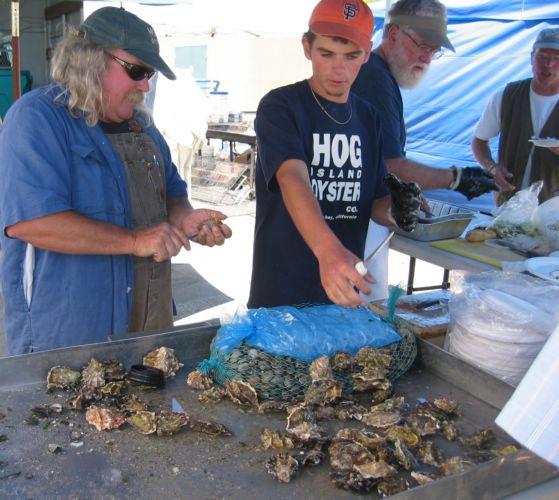 2003-08-09c Oyster Guys.JPG