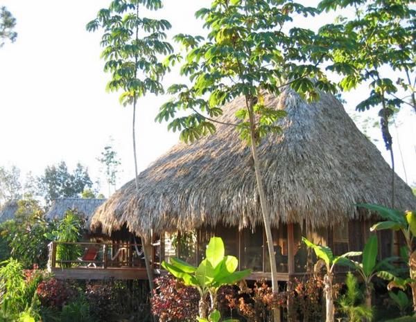 2003-11-18b Blancaneaux Huts.JPG