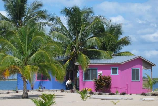 2003-11-21b Placencia Houses.JPG