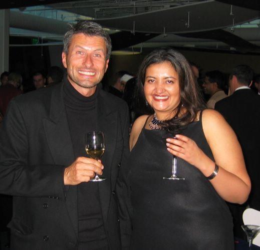 2003-12-17b Mona and Oli.JPG