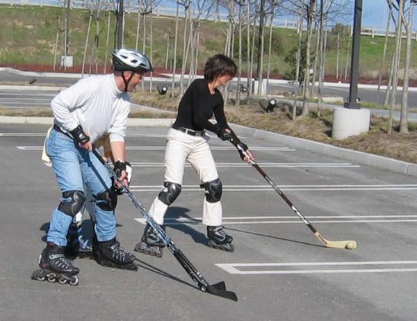 2004-01-10b First Rollerhockey.JPG