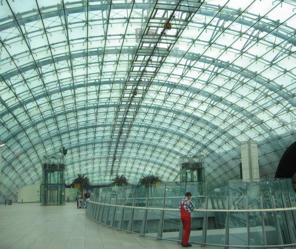 2004-02-04b FRA Train Station.JPG