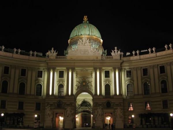 2004-04-26f Illuminated Palace.JPG