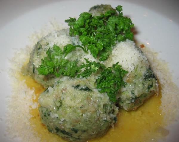 2004-04-28d Spinach Dunplings.JPG