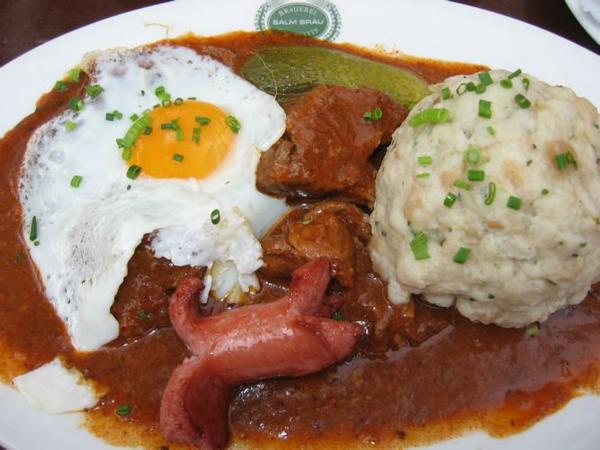 2004-04-30h Fiaker Goulash.JPG