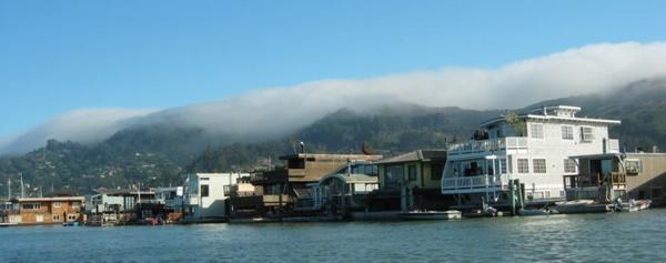 2004-07-04b Houseboats.JPG