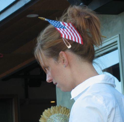 2004-07-04e Patriotic Waitress.JPG