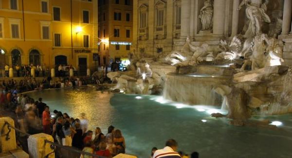 2004-07-17t Trevi Fountain.JPG