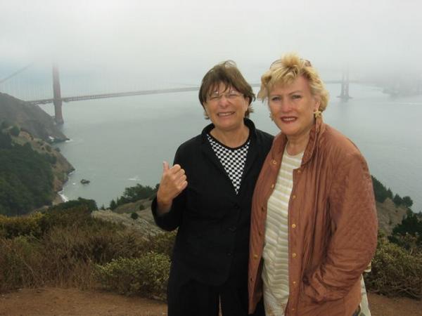 2004-09-10b GGB In Fog.JPG