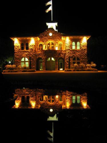 2004-09-11p Sonoma City Hall.jpg